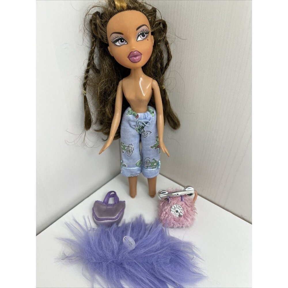 Vintage Bratz‎ Yasmin Slumber Party NO SHOES w/ accessories